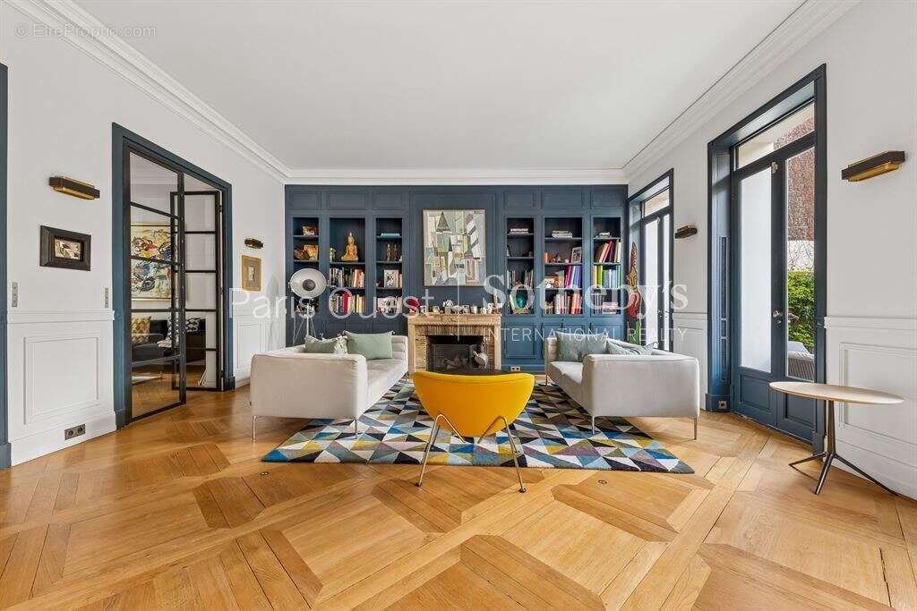 Maison à PARIS-16E