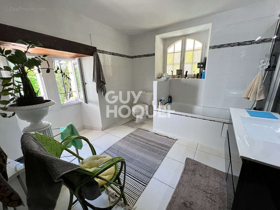 Maison à SAINT-GERY