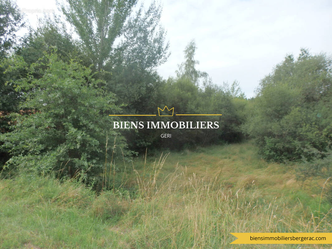 Terrain à BERGERAC