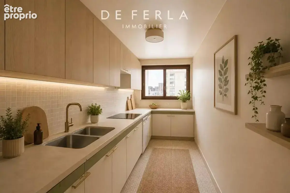 Appartement lumineux au 8è étage — 114 m² à réinventer entièrement - photo 3