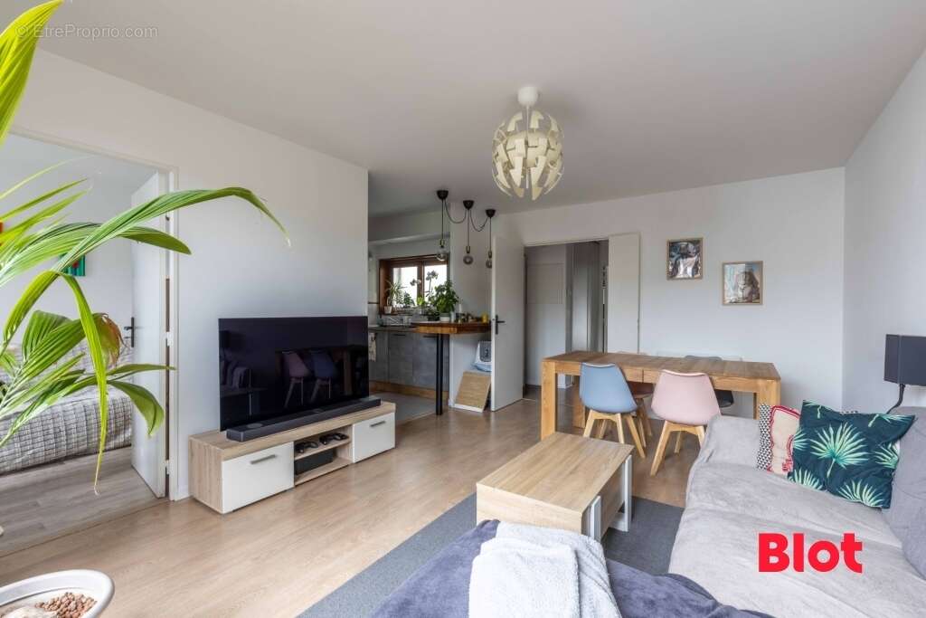 Appartement à SAINT-JACQUES-DE-LA-LANDE