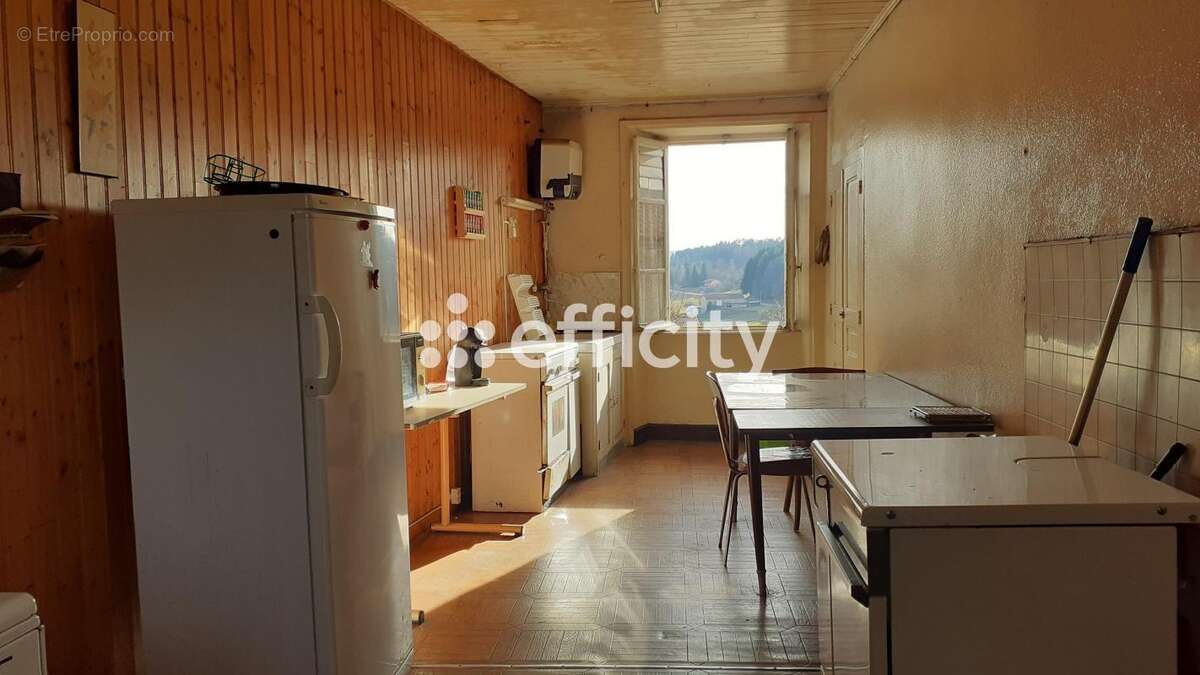 Maison à EGLISOLLES