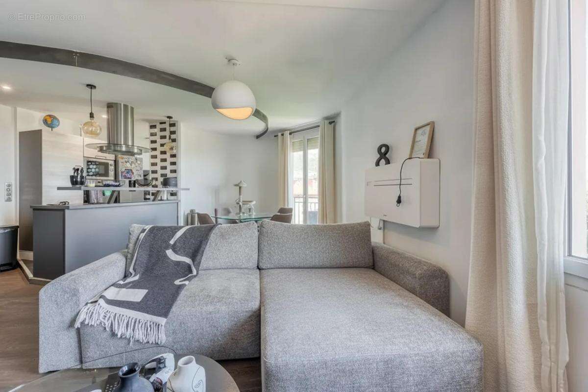 Appartement lumineux 2P de 67 m² à Toulon - photo 4