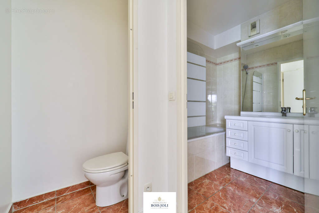 Appartement à ISSY-LES-MOULINEAUX