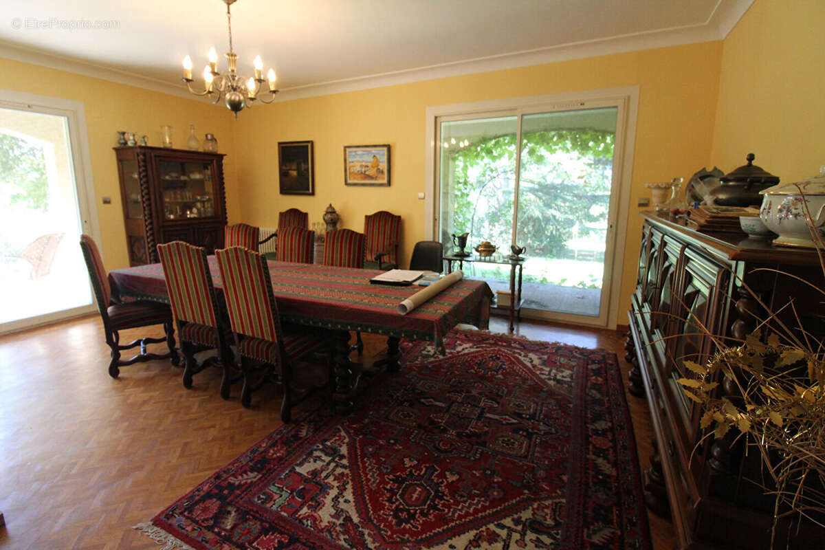 Maison à SAINT-MARTIN-DE-CRAU