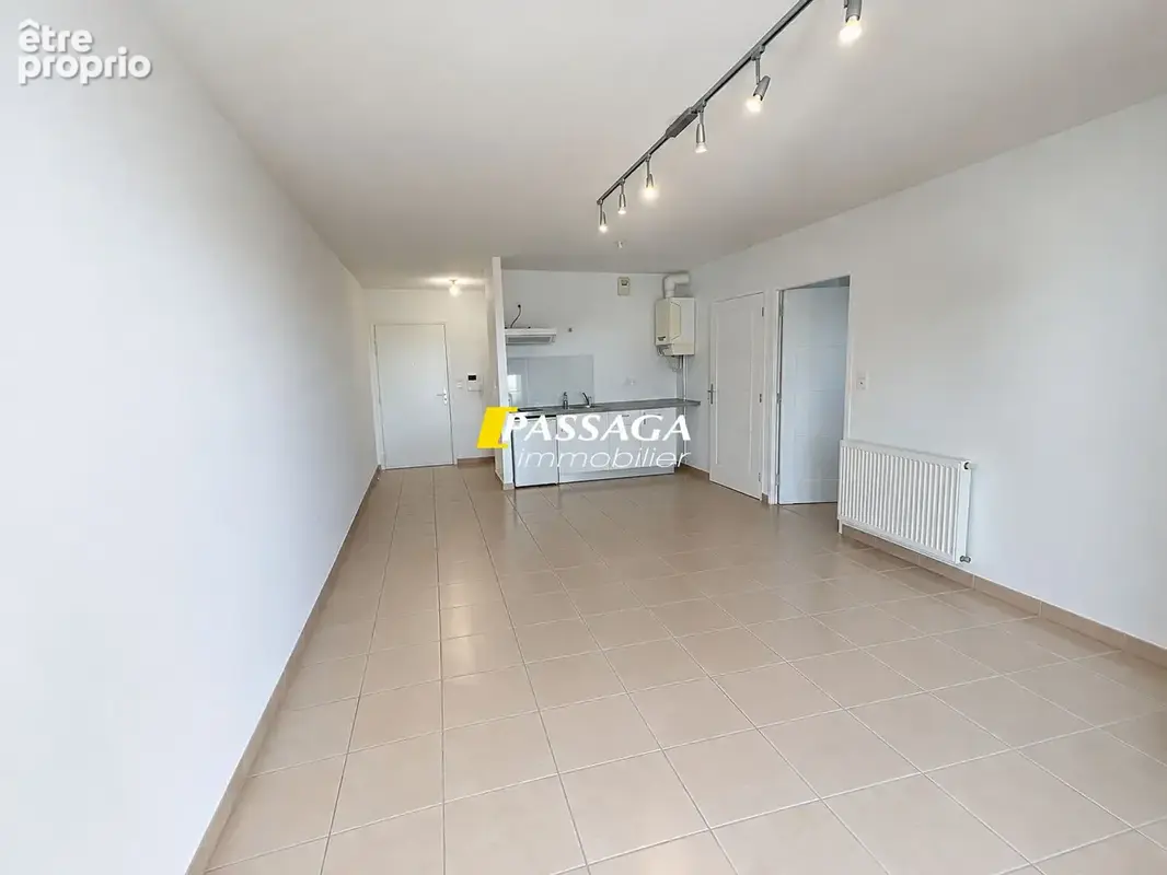 A VENDRE - Appartement de type 2 avec parking - OLEMPS - photo 4