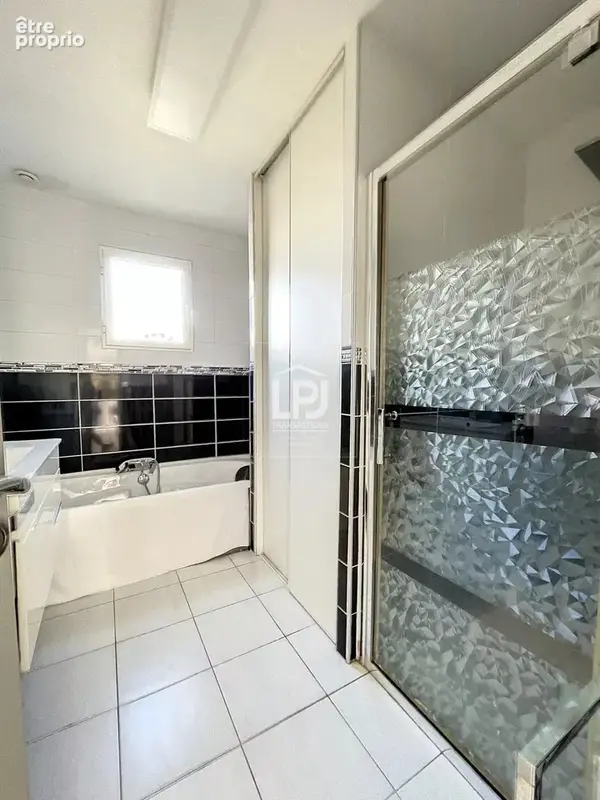 Maison 6 pièces de 171 m² sur une parcelle de 1 000 m² - vue Pyrénées - photo 6