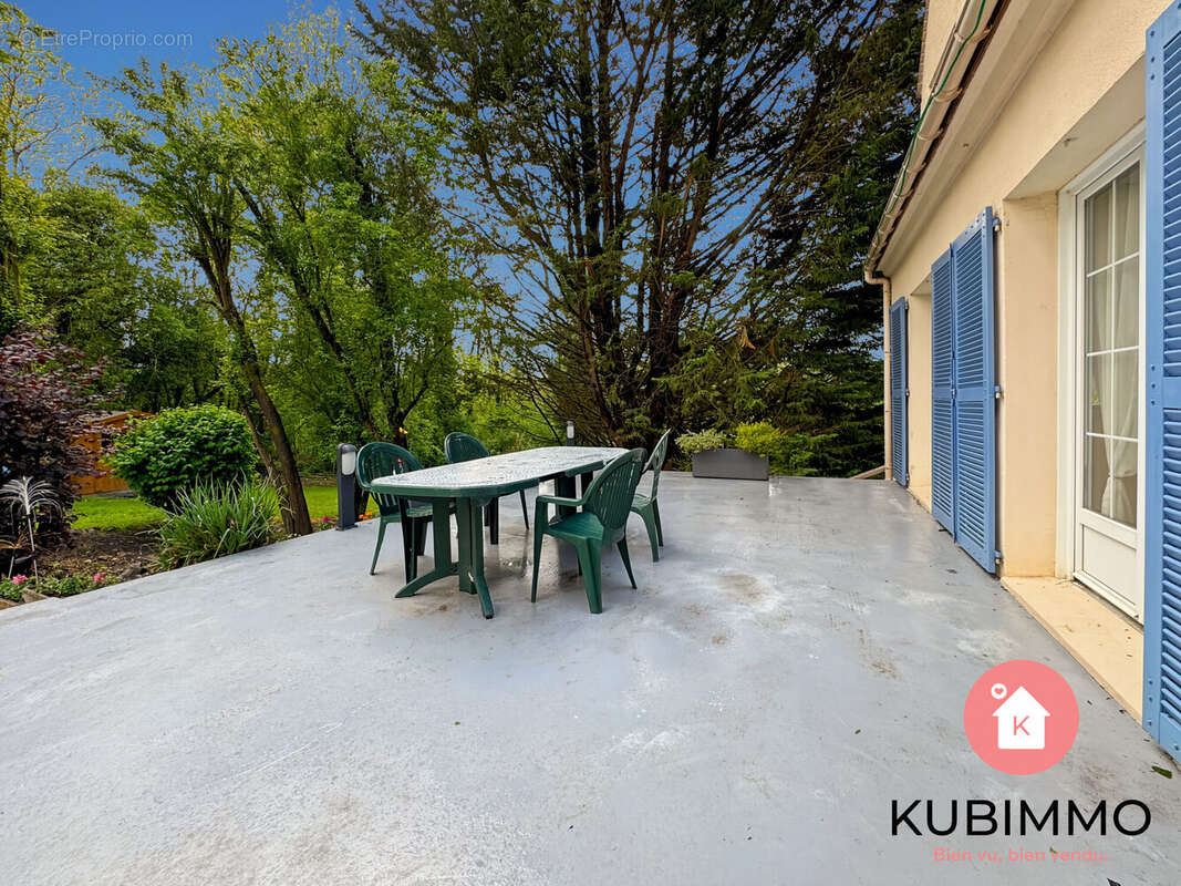 Maison à BUSSY-SAINT-GEORGES