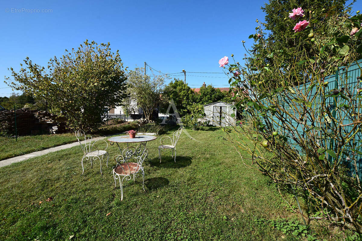 Maison à ROZAY-EN-BRIE