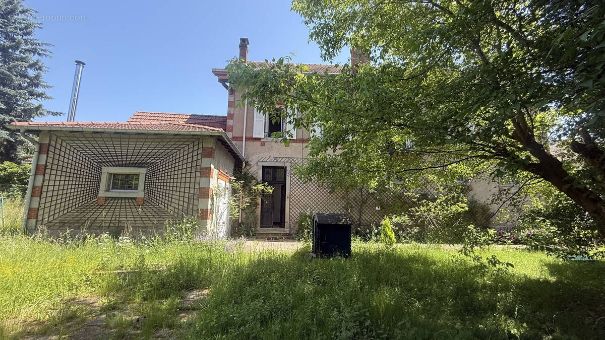Maison à NEUFMAISONS