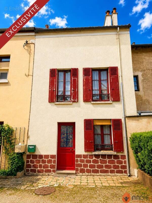 Maison à ESBLY