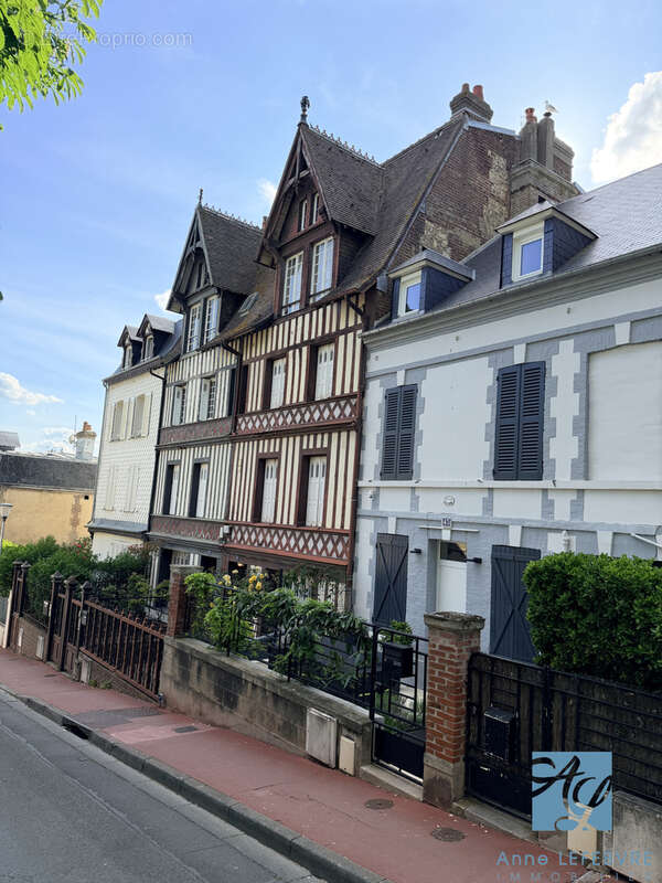 Appartement à TROUVILLE-SUR-MER