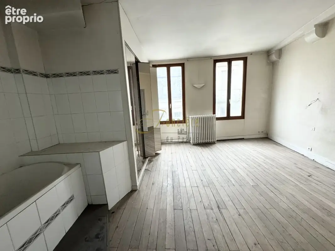 Appartement à rénover   Hyper-centre de Bourges   109,70 m2 Carrez avec terrasse privative - photo 5