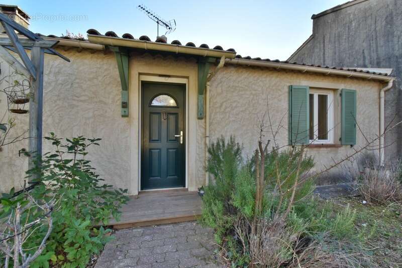 Maison à CHATEAU-ARNOUX-SAINT-AUBAN