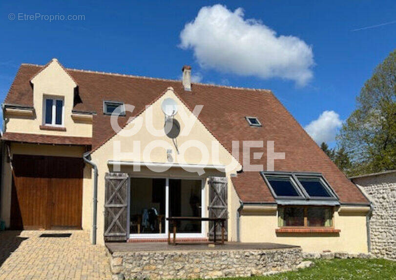 Maison à FONTAINEBLEAU