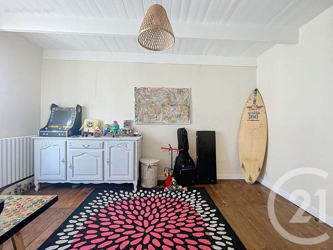 Maison 106 m² à Belle-Isle-En-Terre  - photo 6