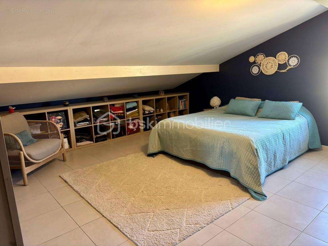 Appartement à COURCELLES-CHAUSSY