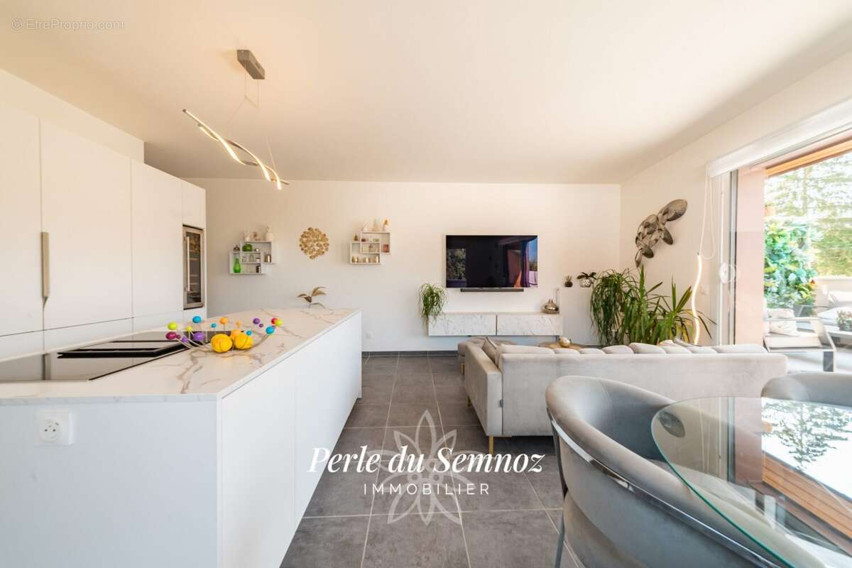 Appartement 87 m² à Seynod  - photo 7