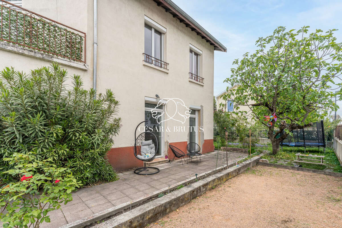 Maison à VILLEURBANNE