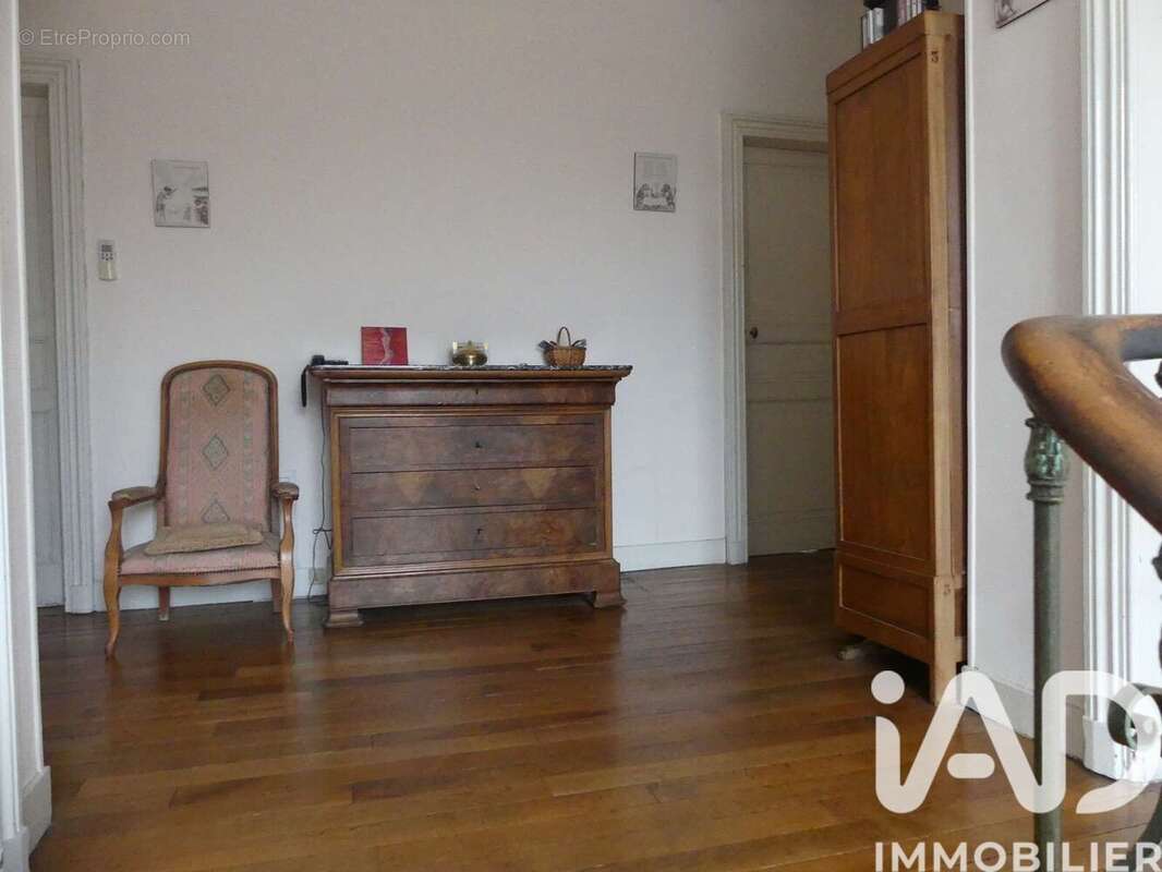 Photo 8 - Maison à PONT-SUR-YONNE