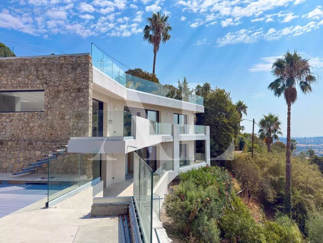 Vue mer panoramique - villa d'architecte de 245 m2 - photo 2