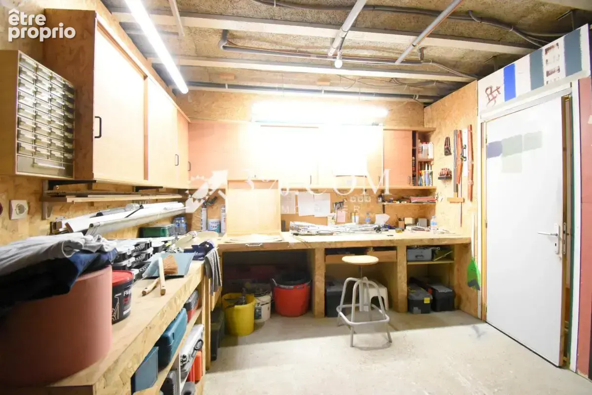 Maison exceptionnelle et atypique de 218 m2 à Dongermain - photo 19