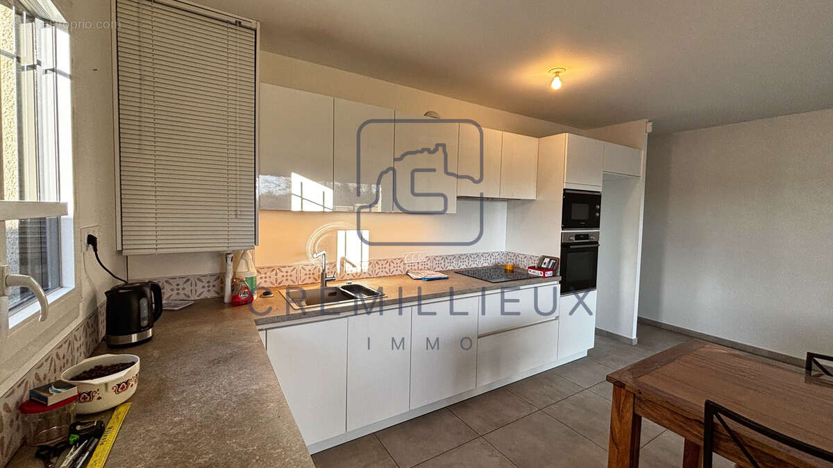 Appartement à GUILHERAND-GRANGES