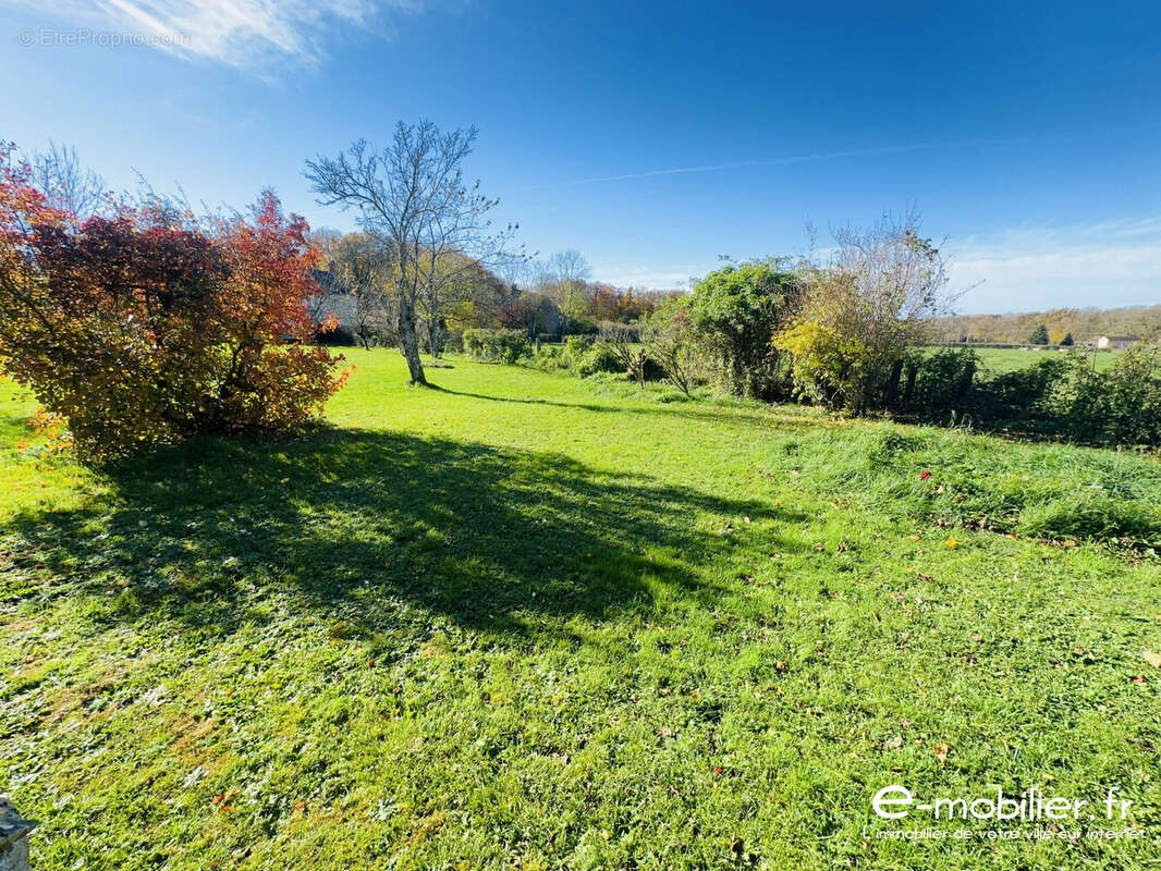 Maison à SAINTE-FOY