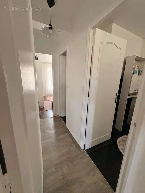 Appartement à MARSEILLE-2E