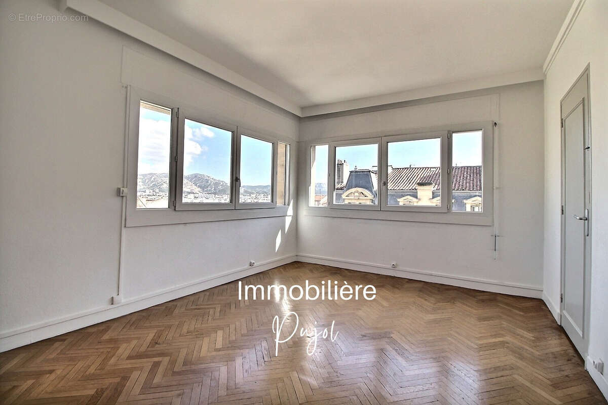 Appartement à MARSEILLE-8E