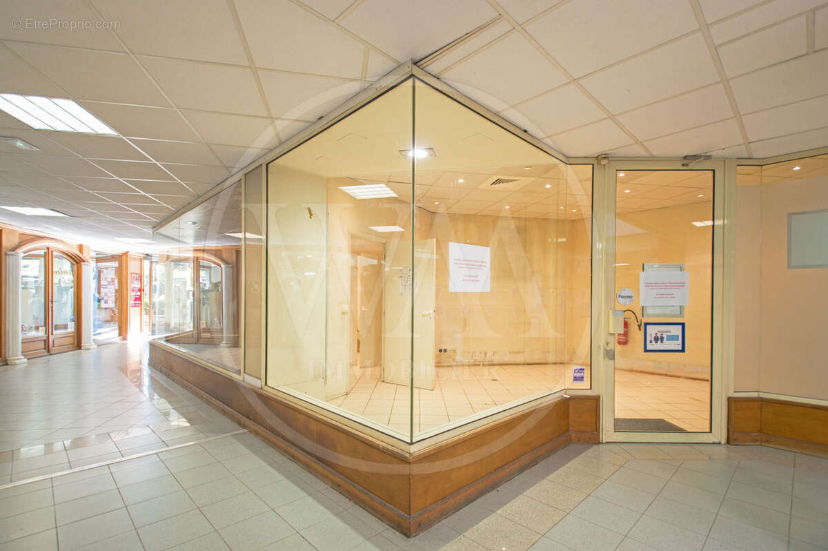 Commerce à CAGNES-SUR-MER