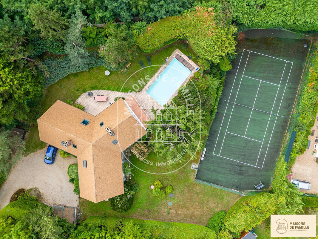 Maison à LOUVECIENNES