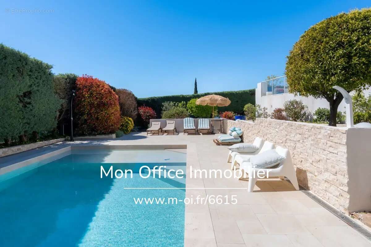 Maison à SAUSSET-LES-PINS