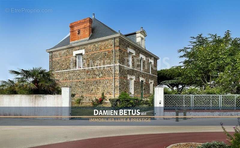 Maison à SAINT-GILLES-CROIX-DE-VIE