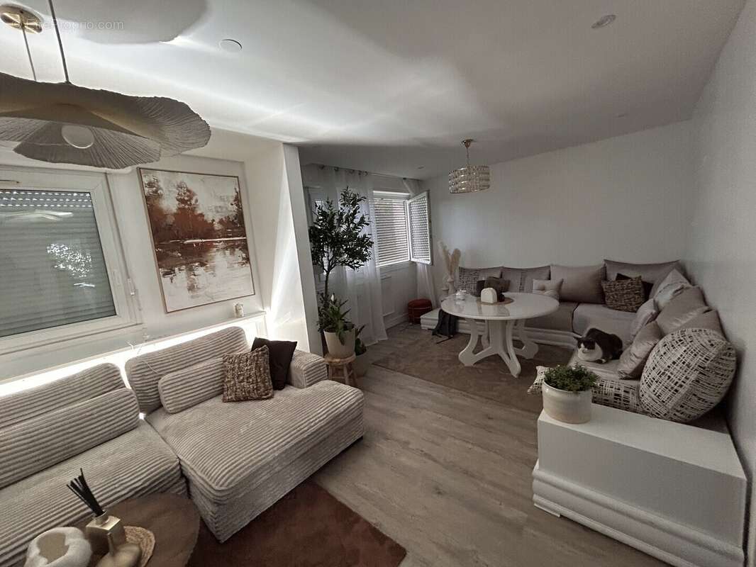 Appartement 80 m² à Illzach  - photo 28