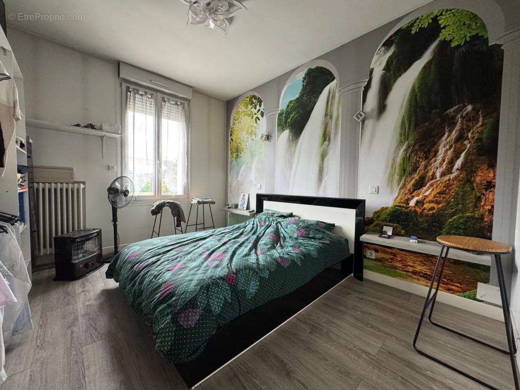 Maison à ROMENY-SUR-MARNE