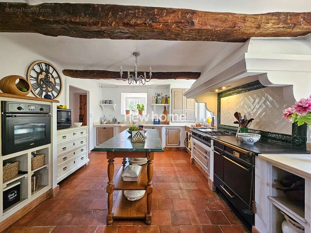 Magnifique bastide en pierre avec jardin clos et belle piscine avec cuisine d?été - photo 19