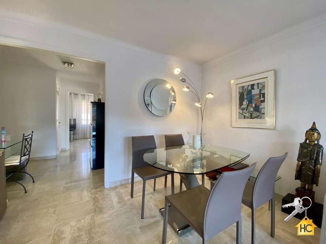 T2.Cannes Centre limite Banane - photo 13