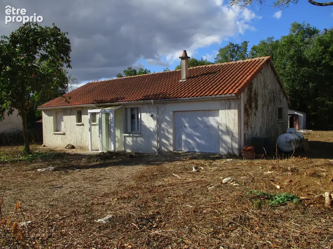 Maison à COUHE