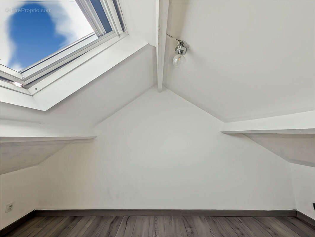 Maison au coeur de Montreuil-sur-Ille - Gare à pied  -  3 niveaux - 27 m2 - photo 16