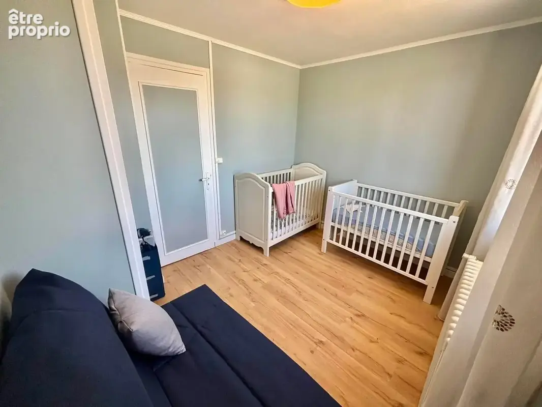 Maison 110 m² à Saint-Jean-De-La-Ruelle  - photo 8