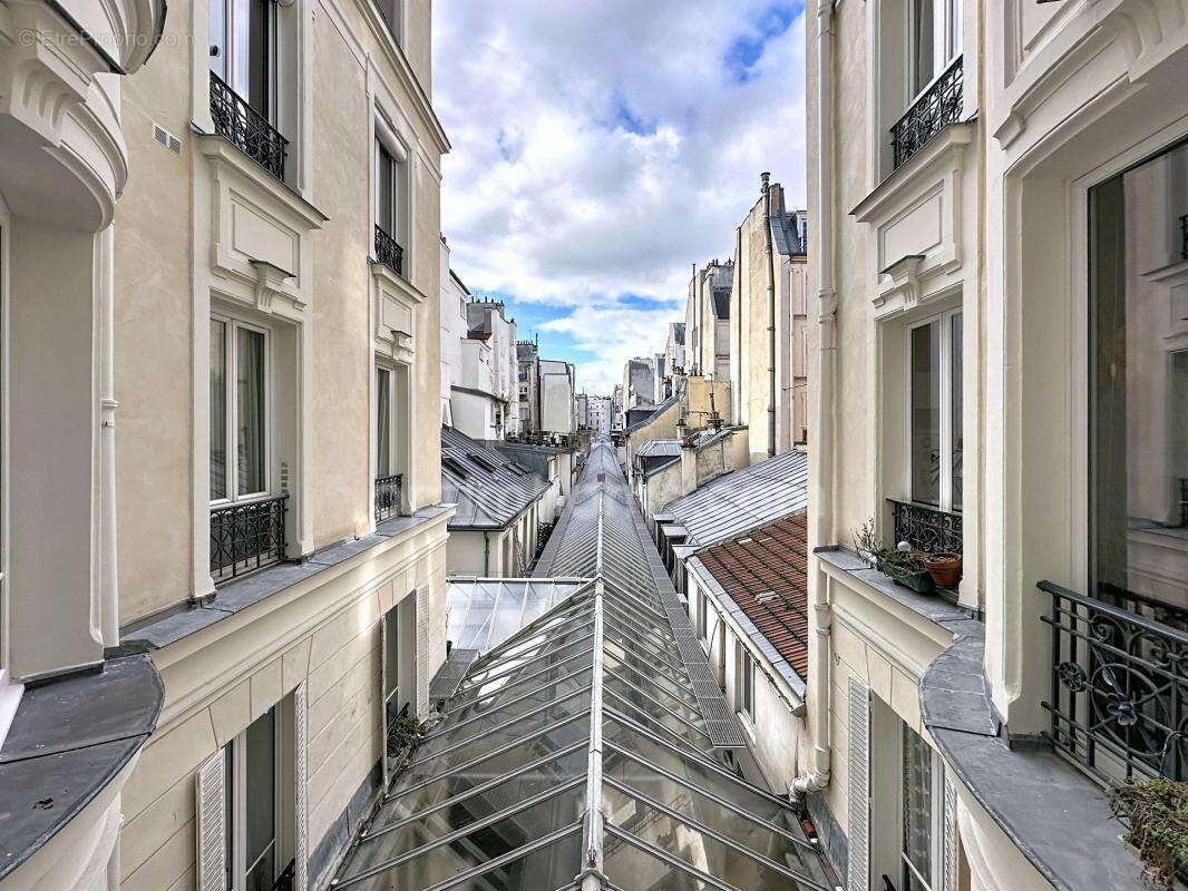Sentier - Bonne Nouvelle : Appartement 4 pièces calme et lumineux en étage élevé, avec balcons - photo 13
