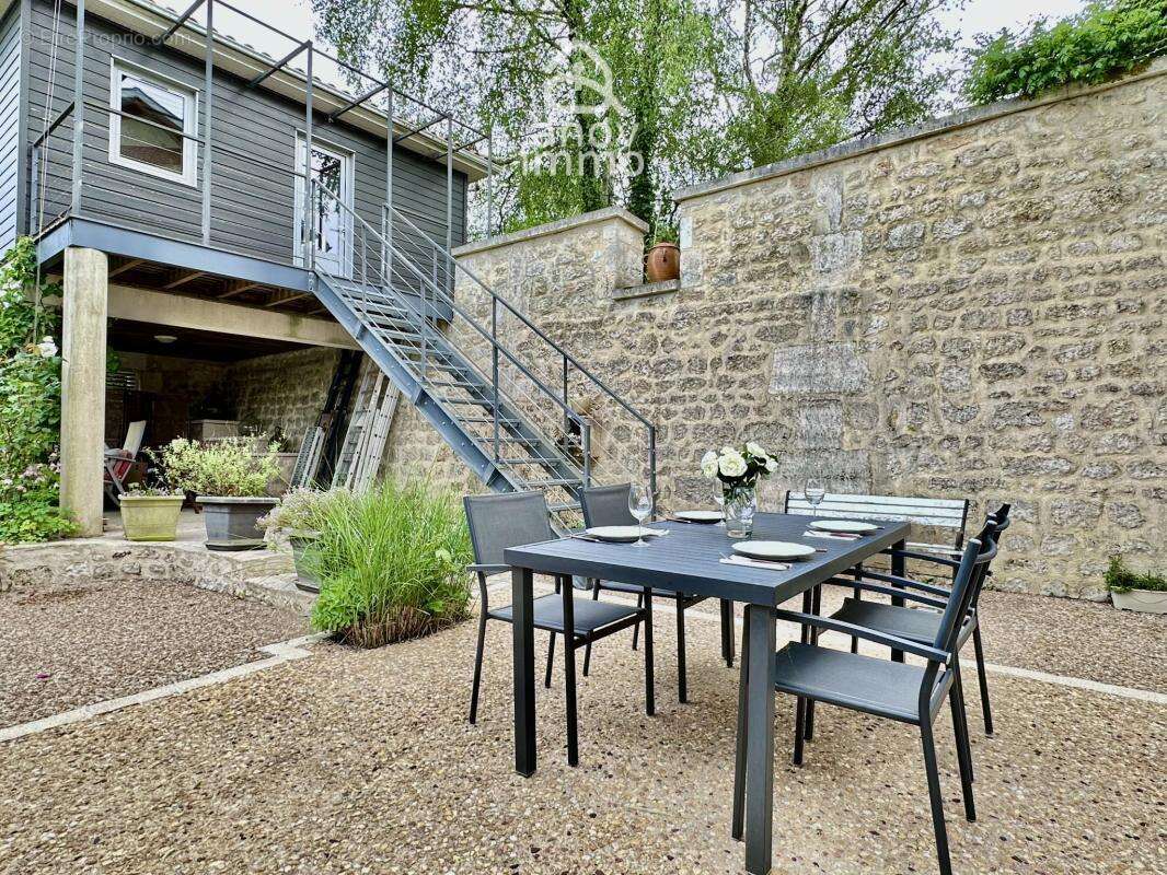 Maison de charme des années 30 à vendre L'Isle d'Espagnac - photo 17