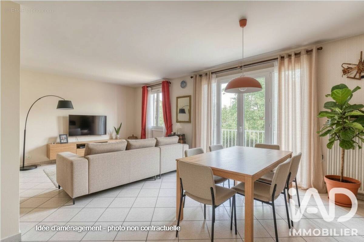 Photo 1 - Maison à LIVRY-GARGAN