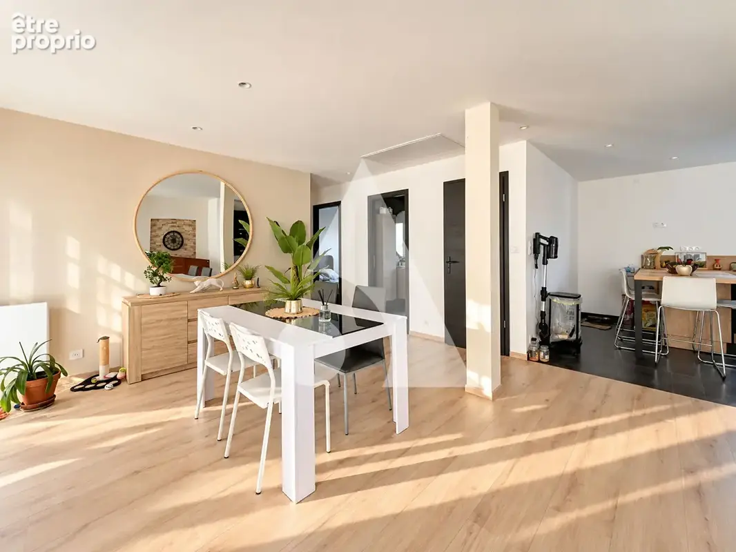 Frouard - Charmante maison rénovée avec 3 chambres, balcon et garage - photo 17