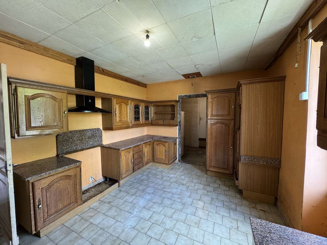 Maison 120 m² à Salles-De-Barbezieux  - photo 26
