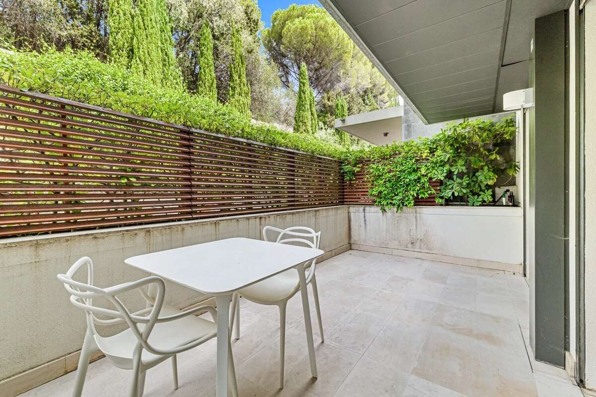Nice vinaigrier – résidence de prestige "blanche de castille" – 3 pièces de 62 m² – vue mer panoramique & baie des anges – pisci - photo 19