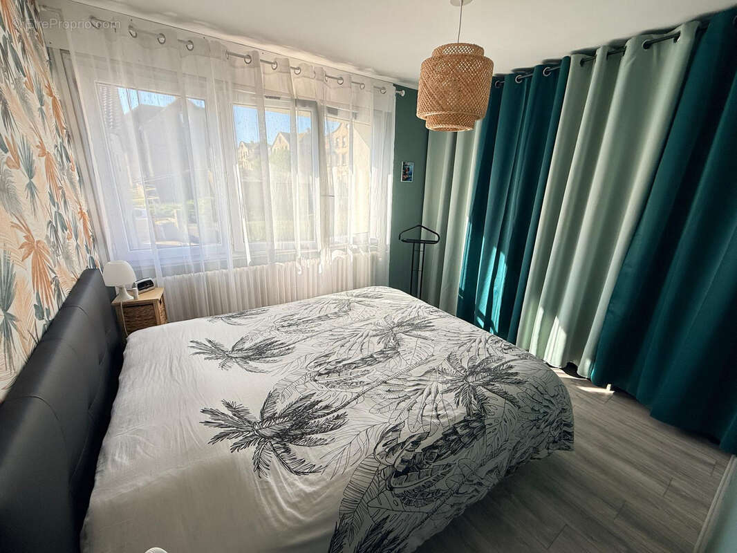 Maison à SAINT-PRIVAT-LA-MONTAGNE