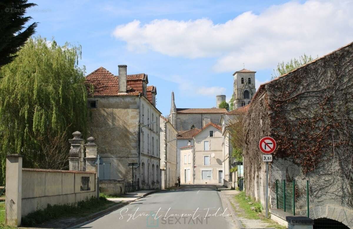 Grande maison bourgeoise a renover - photo 10