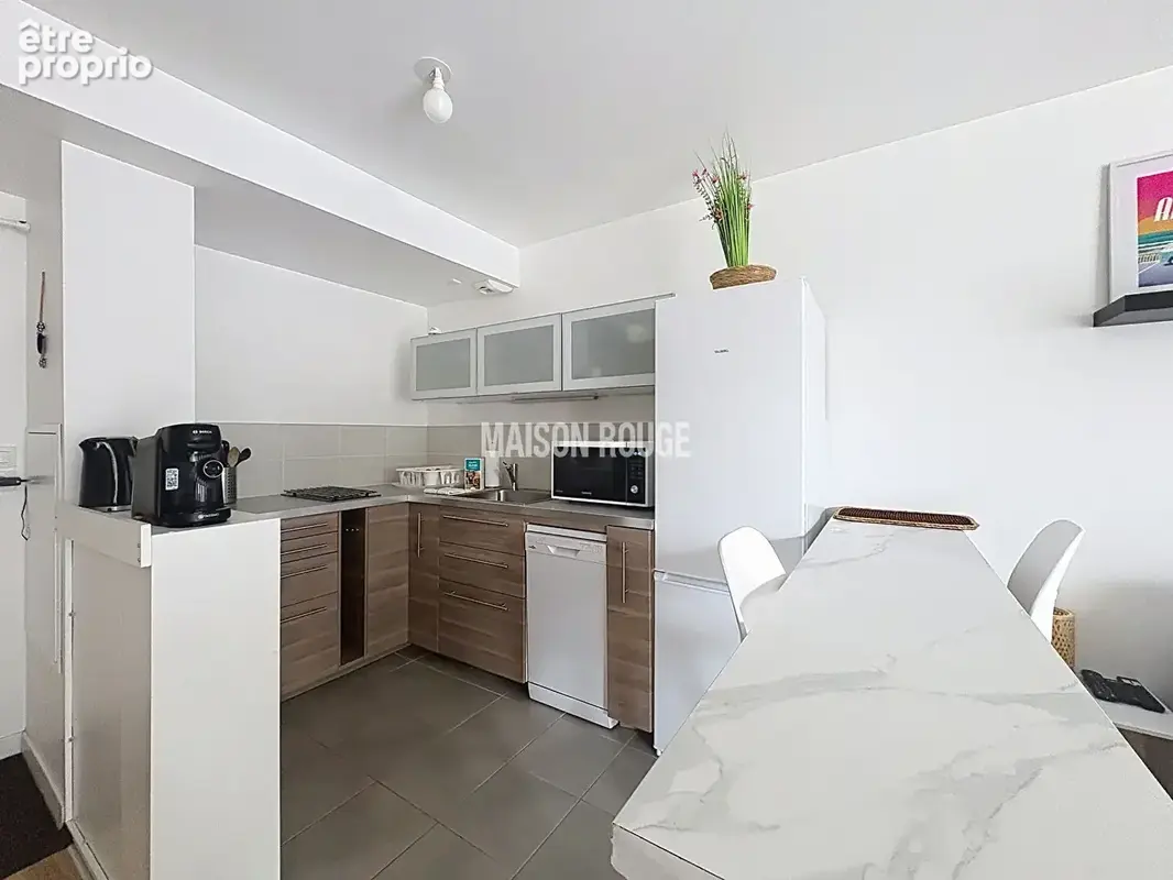 Appartement T2  avec terrasse et parking  à Dinard, proche marché et plages - photo 6